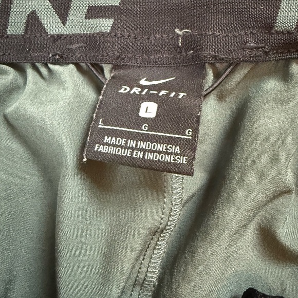 Nike Form Dri-FIT Tapered Versatile Pants Olive Green Training Size L - Picture 4 of 5
